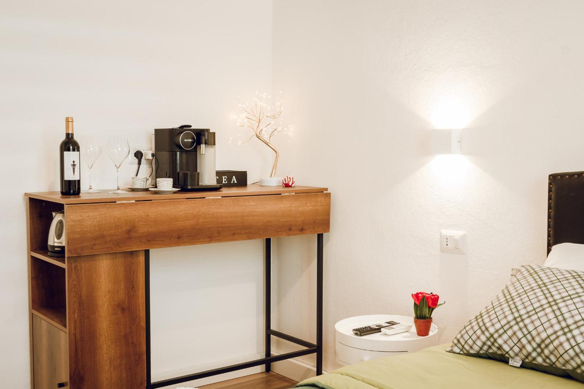 Suites Deluxe Front Sea, Domus Lumeras Алгеро Екстериор снимка