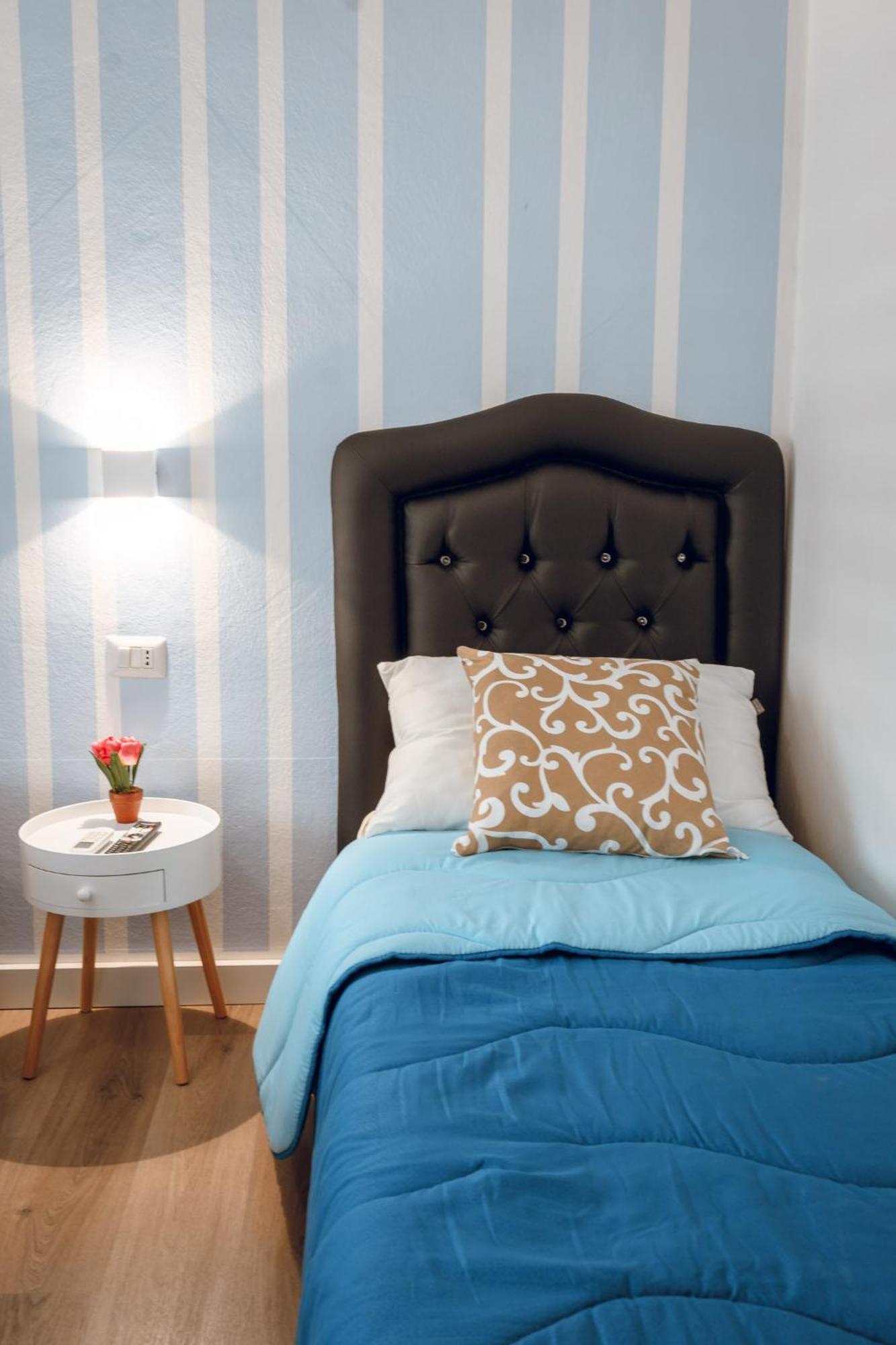 Suites Deluxe Front Sea, Domus Lumeras Алгеро Екстериор снимка